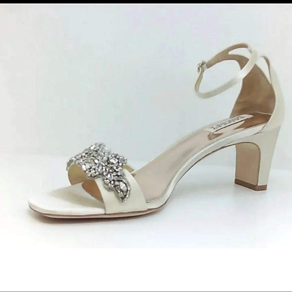 Badgley Mischka block heels